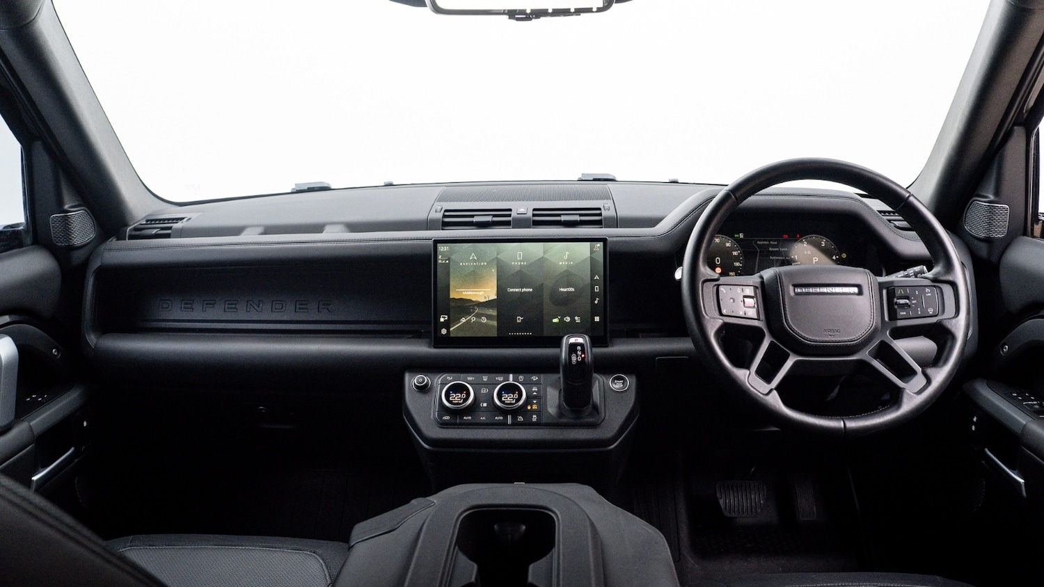 Used Land Rover Defender 2024 for sale - 76948519: Photo 2