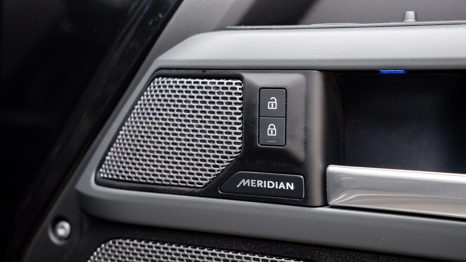 Used Land Rover Defender 2024 for sale - 76948519: Photo 21