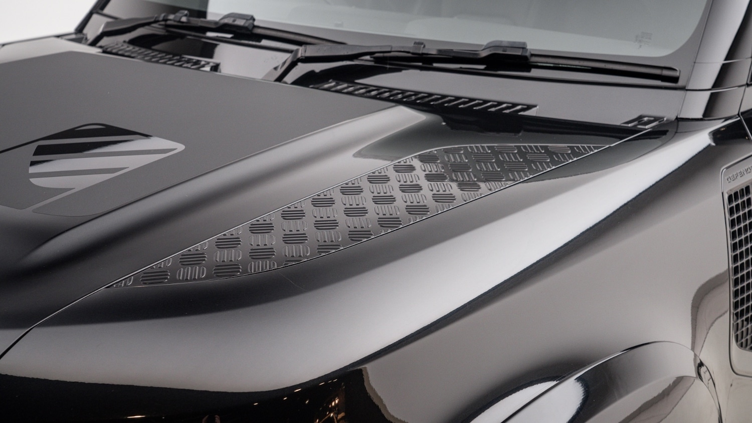 Used Land Rover Defender 2024 for sale - 76948519: Photo 31