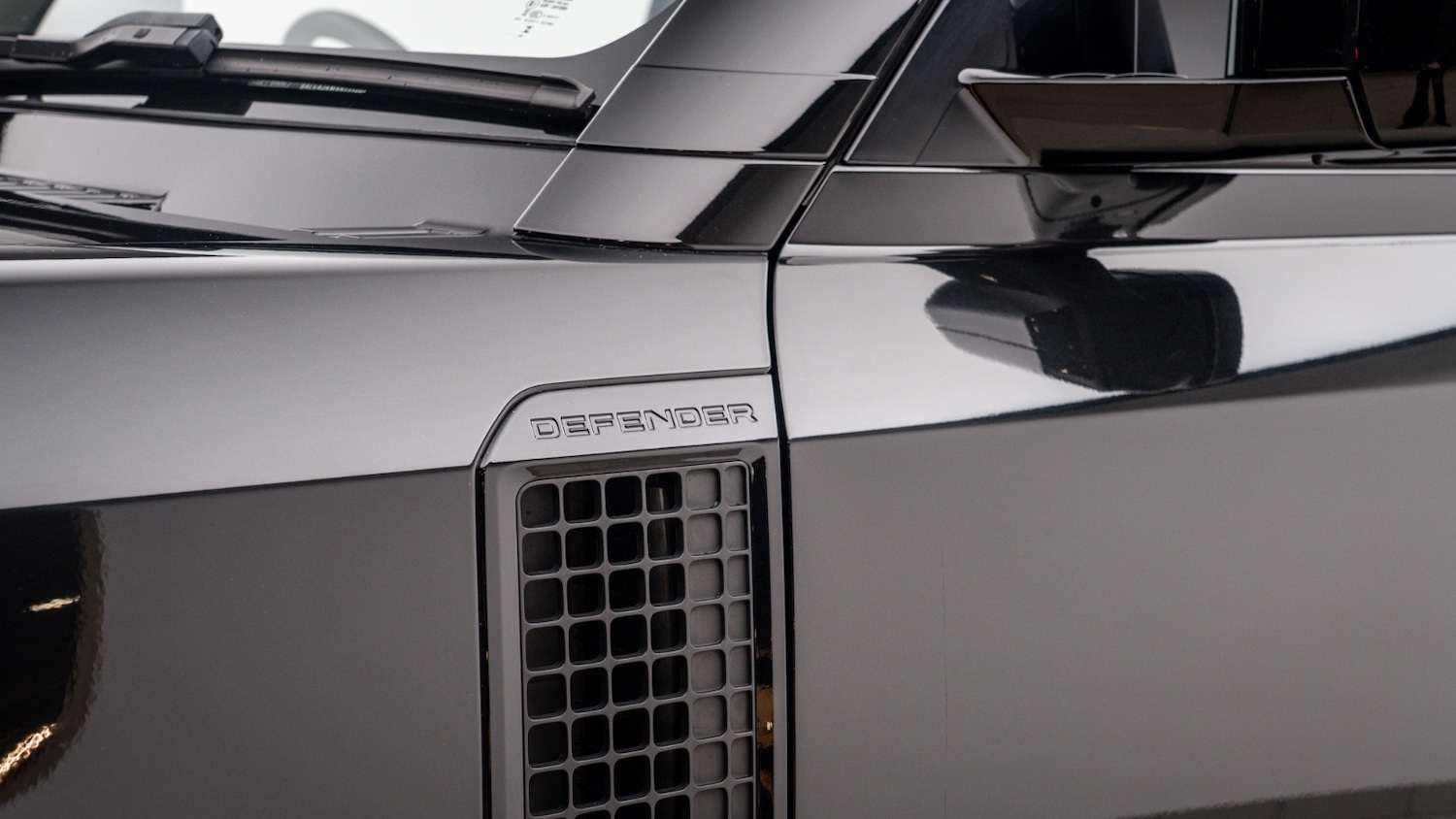 Used Land Rover Defender 2024 for sale - 76948519: Photo 36