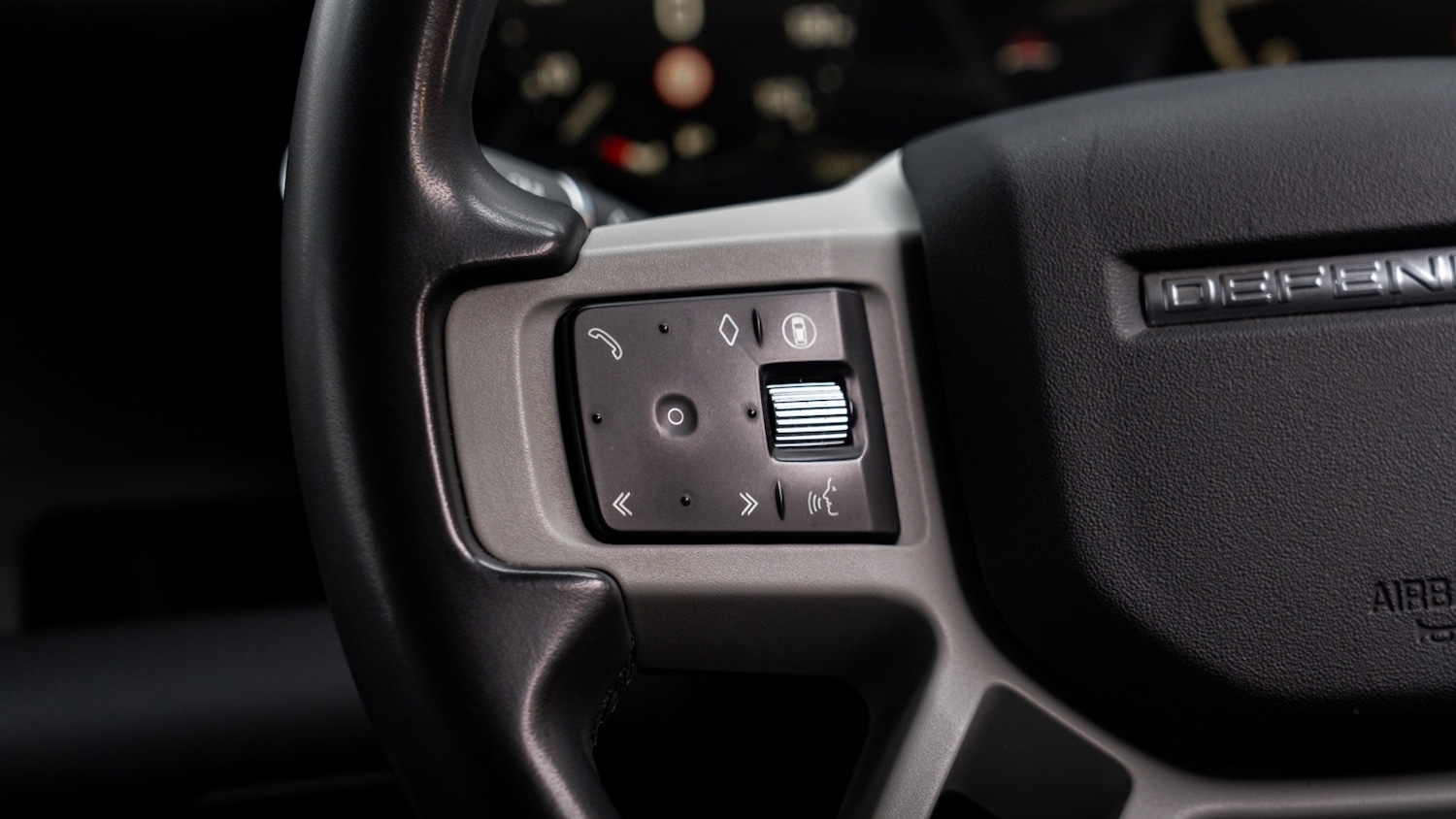 Used Land Rover Defender 2024 for sale - 78000112: Photo 13