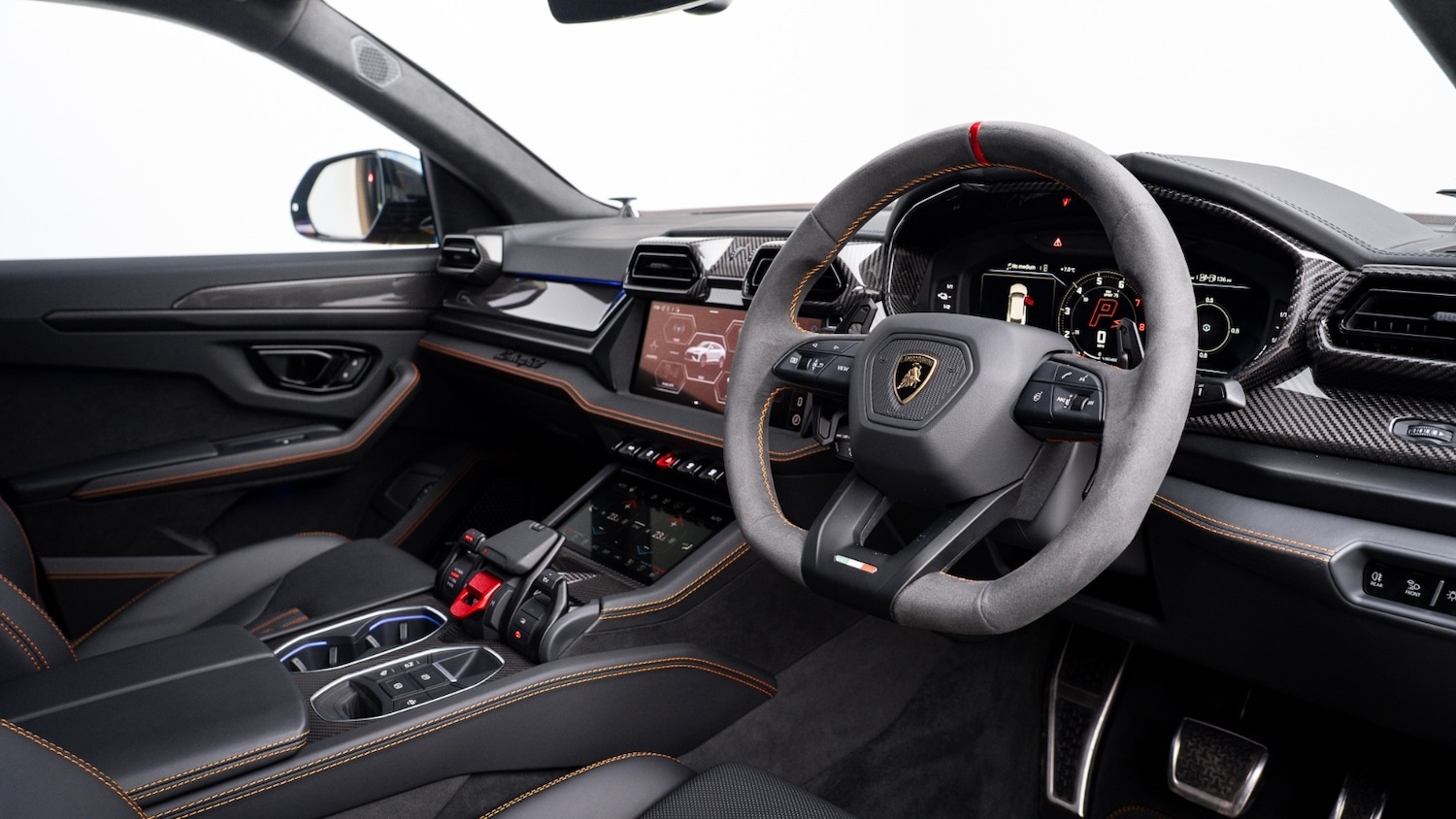 Used Lamborghini Urus 2025 for sale - 77786162: Photo 2