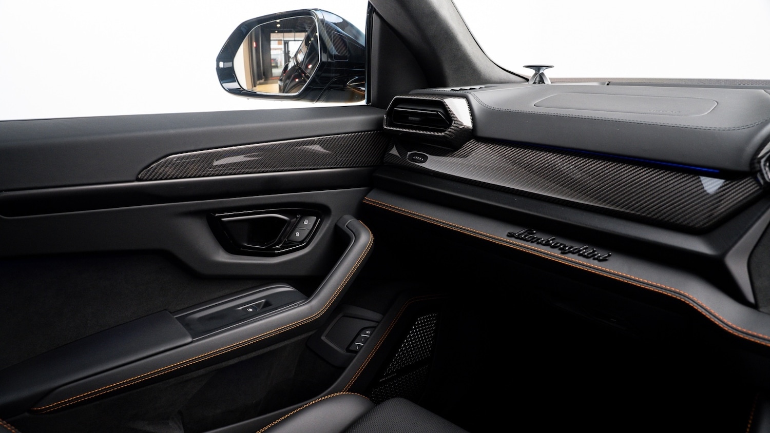 Used Lamborghini Urus 2025 for sale - 77786162: Photo 27