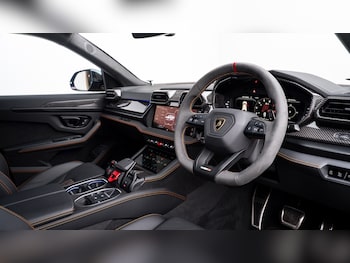 Used Lamborghini Urus 2025 for sale - 77786162: Photo