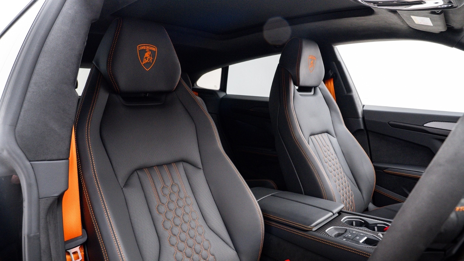 Used Lamborghini Urus 2025 for sale - 77786162: Photo 3