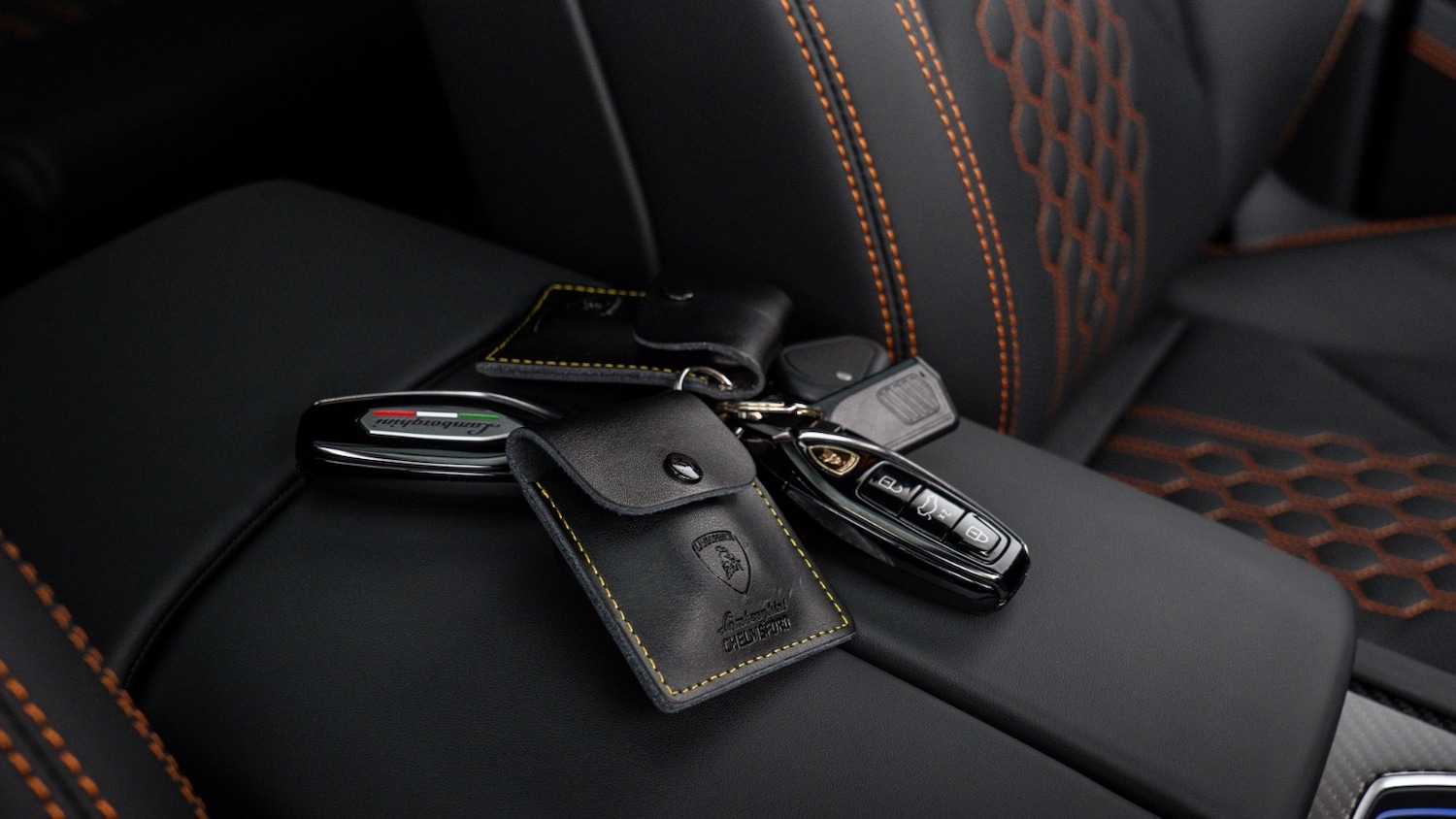 Used Lamborghini Urus 2025 for sale - 77786162: Photo 48