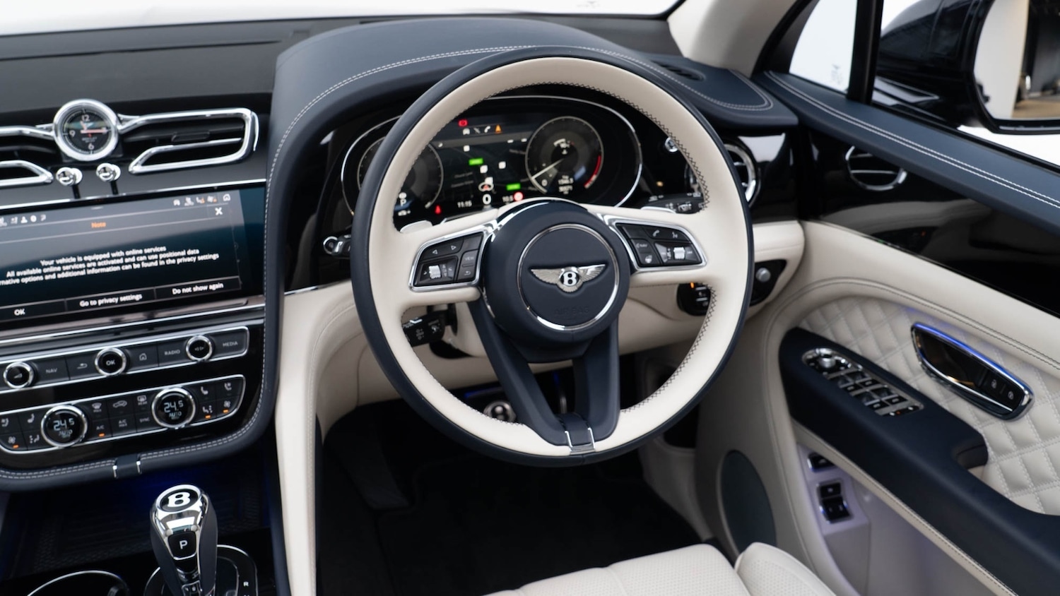 Used Bentley Bentayga 2022 for sale - 77630785: Photo 14