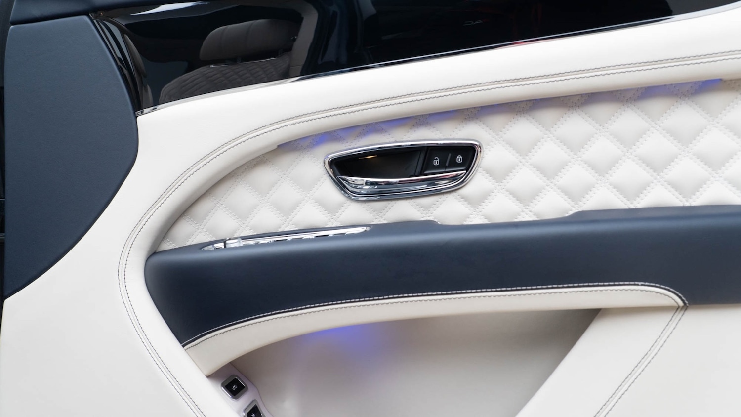 Used Bentley Bentayga 2022 for sale - 77630785: Photo 21