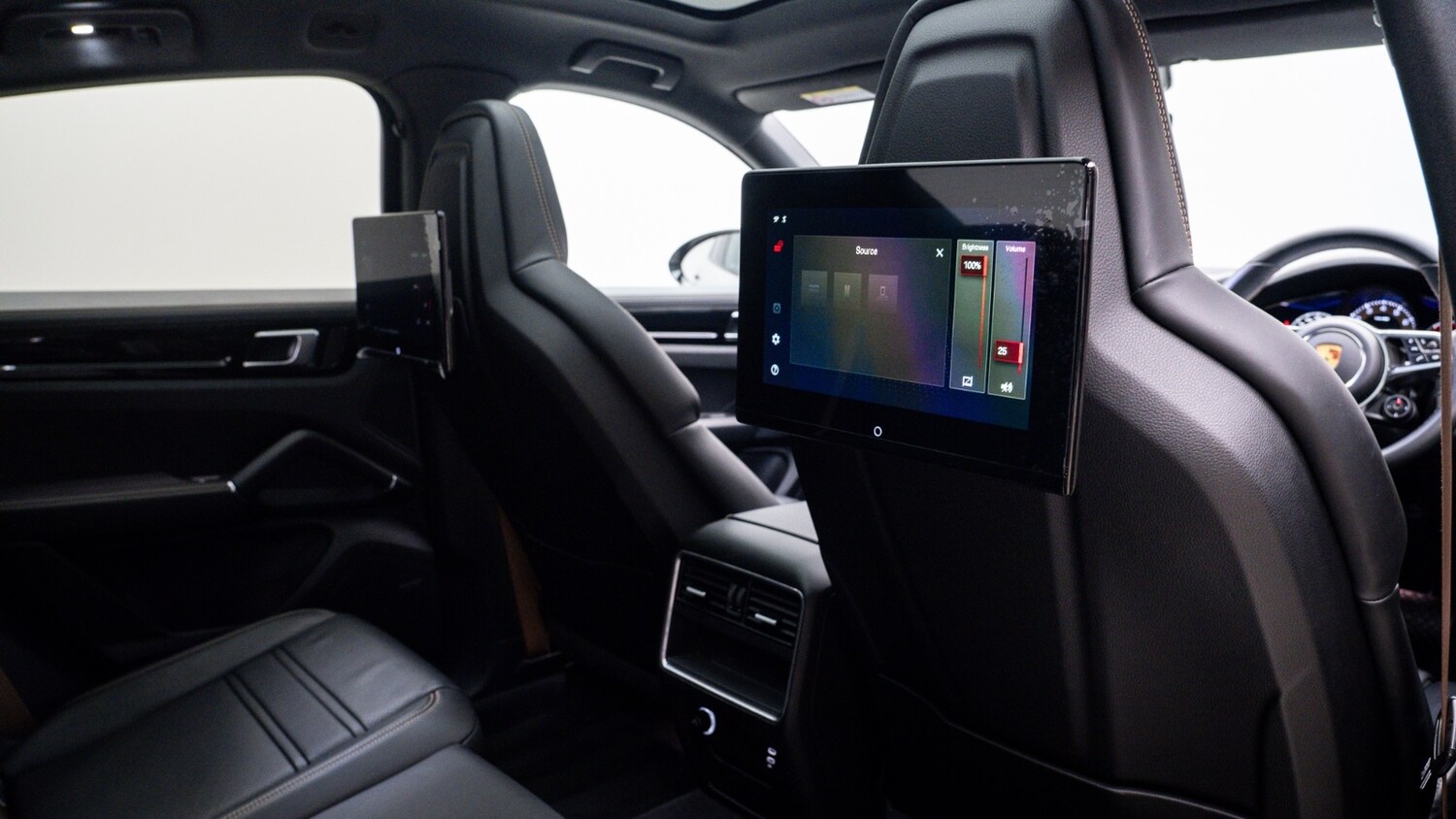 Used Porsche Cayenne 2023 for sale - 78102911: Photo 11