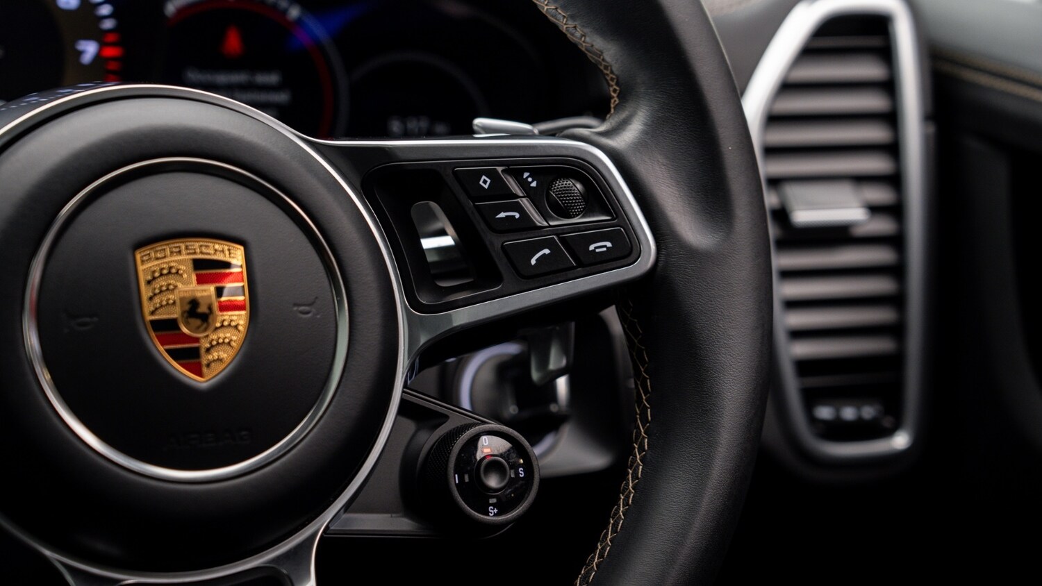 Used Porsche Cayenne 2023 for sale - 78102911: Photo 15