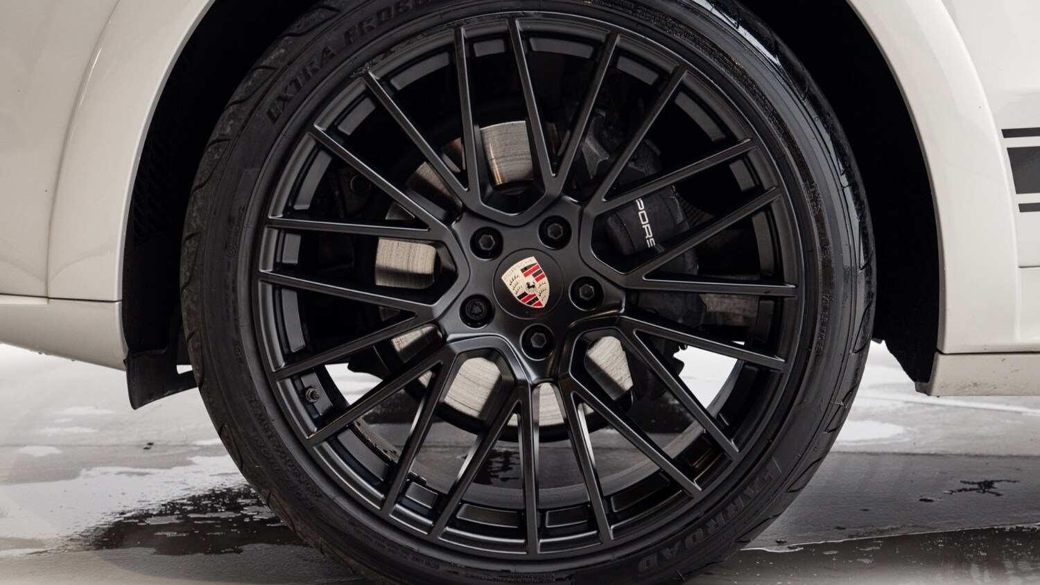 Used Porsche Cayenne 2023 for sale - 78102911: Photo 44