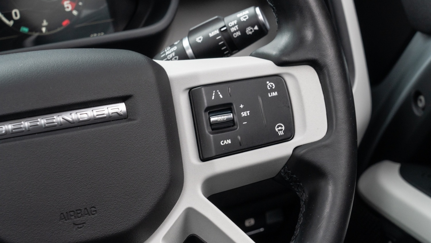 Used Land Rover Defender 2022 for sale - 76494042: Photo 17