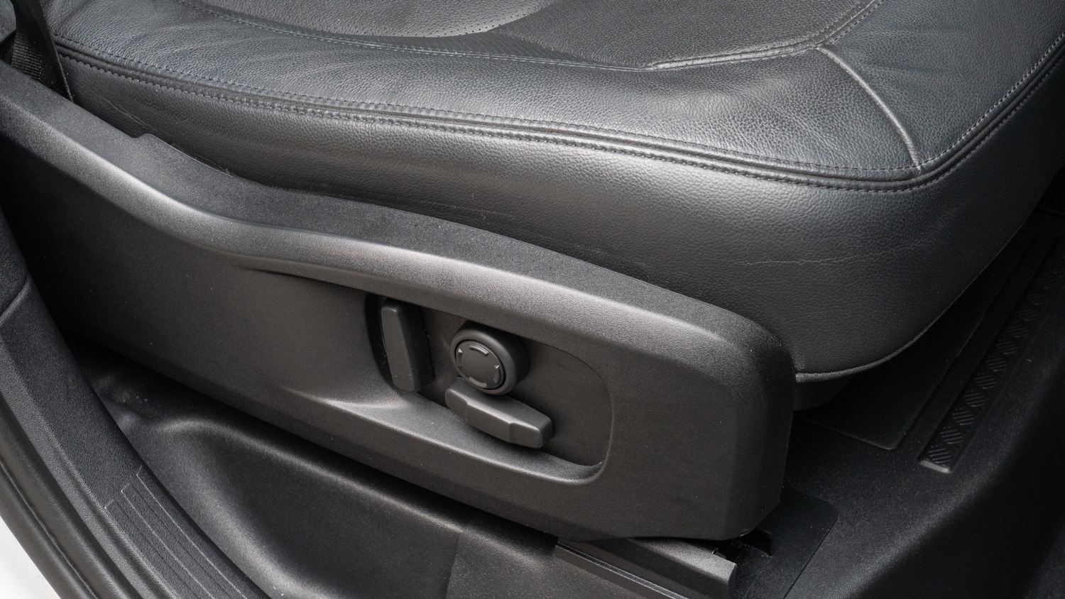 Used Land Rover Defender 2022 for sale - 76494042: Photo 22