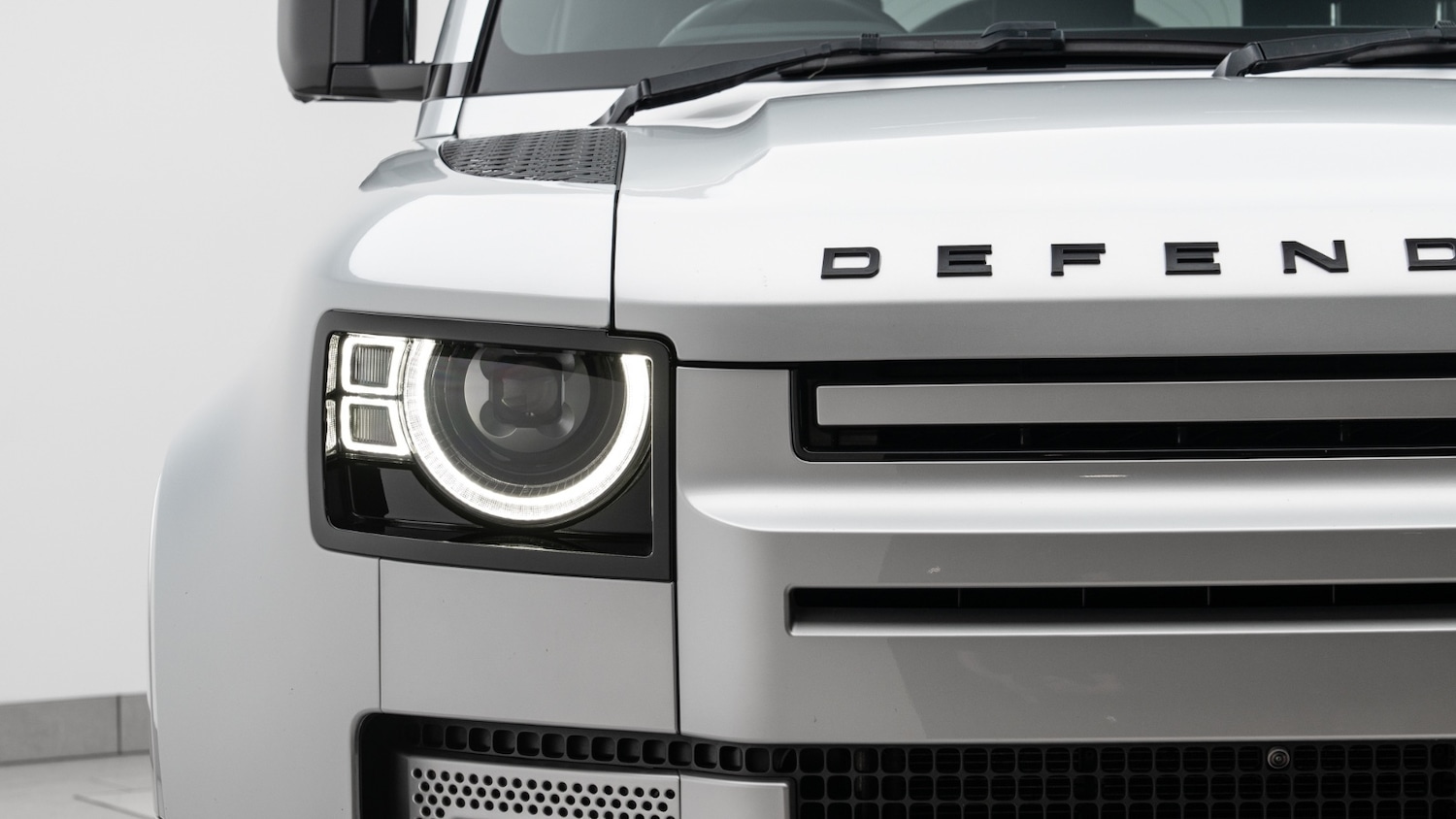 Used Land Rover Defender 2022 for sale - 76494042: Photo 9