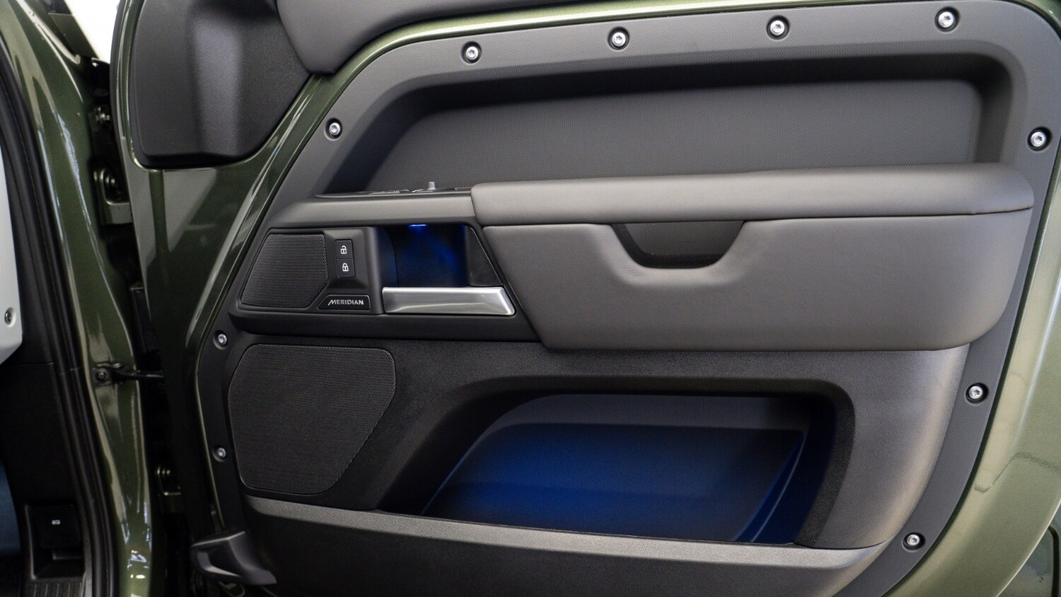 Used Land Rover Defender 2026 for sale - 78080978: Photo 12