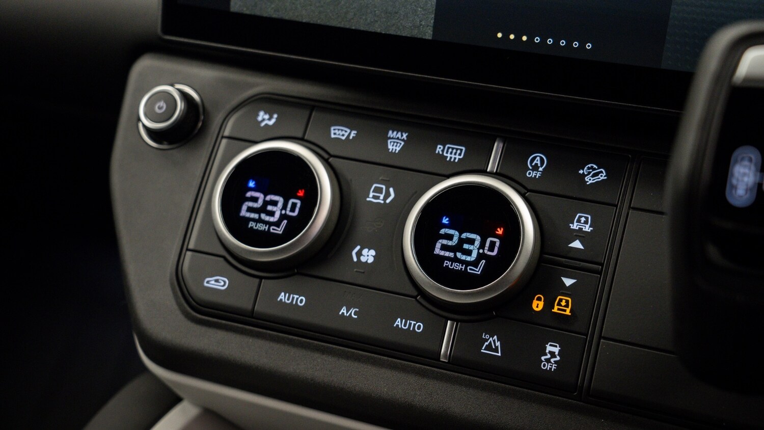 Used Land Rover Defender 2026 for sale - 78080978: Photo 16