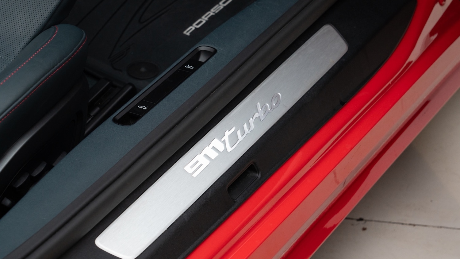 Used Porsche 911 2024 for sale - 76434680: Photo 14