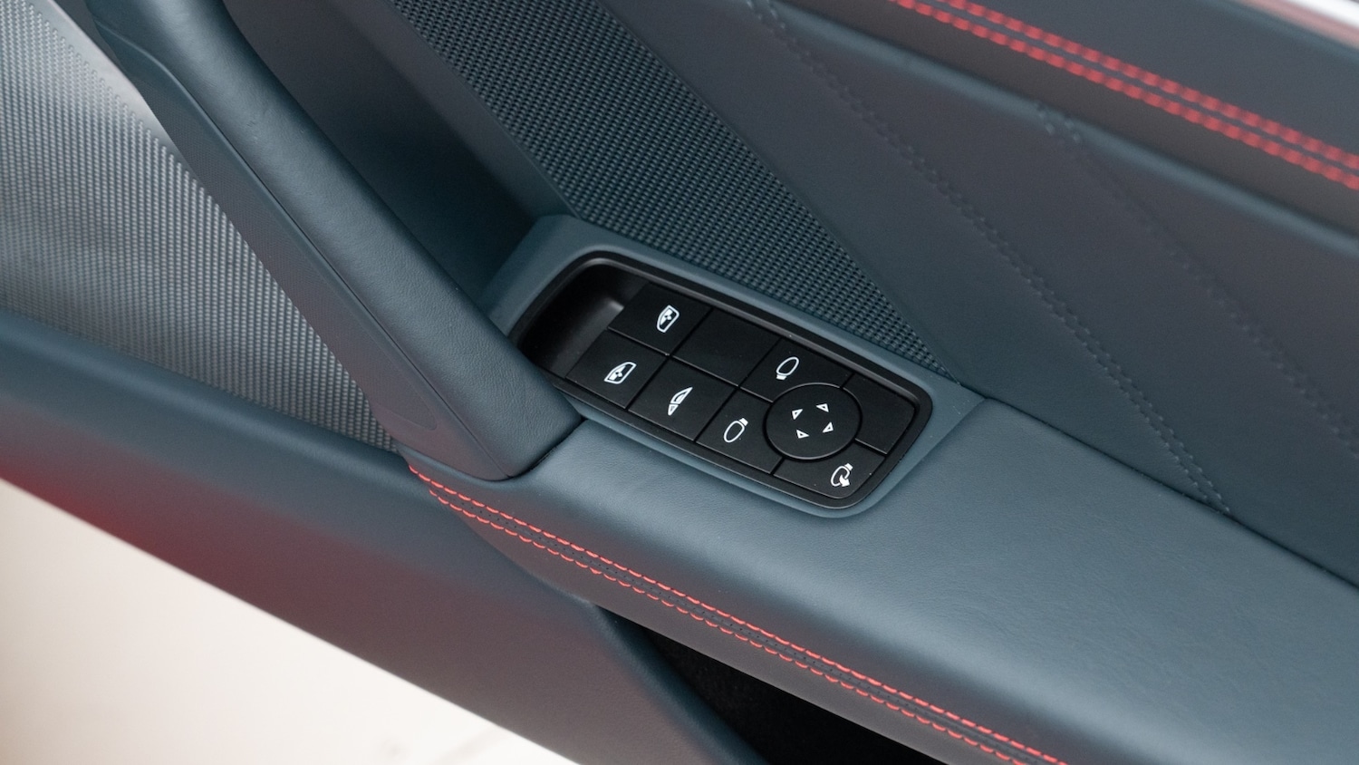 Used Porsche 911 2024 for sale - 76434680: Photo 32