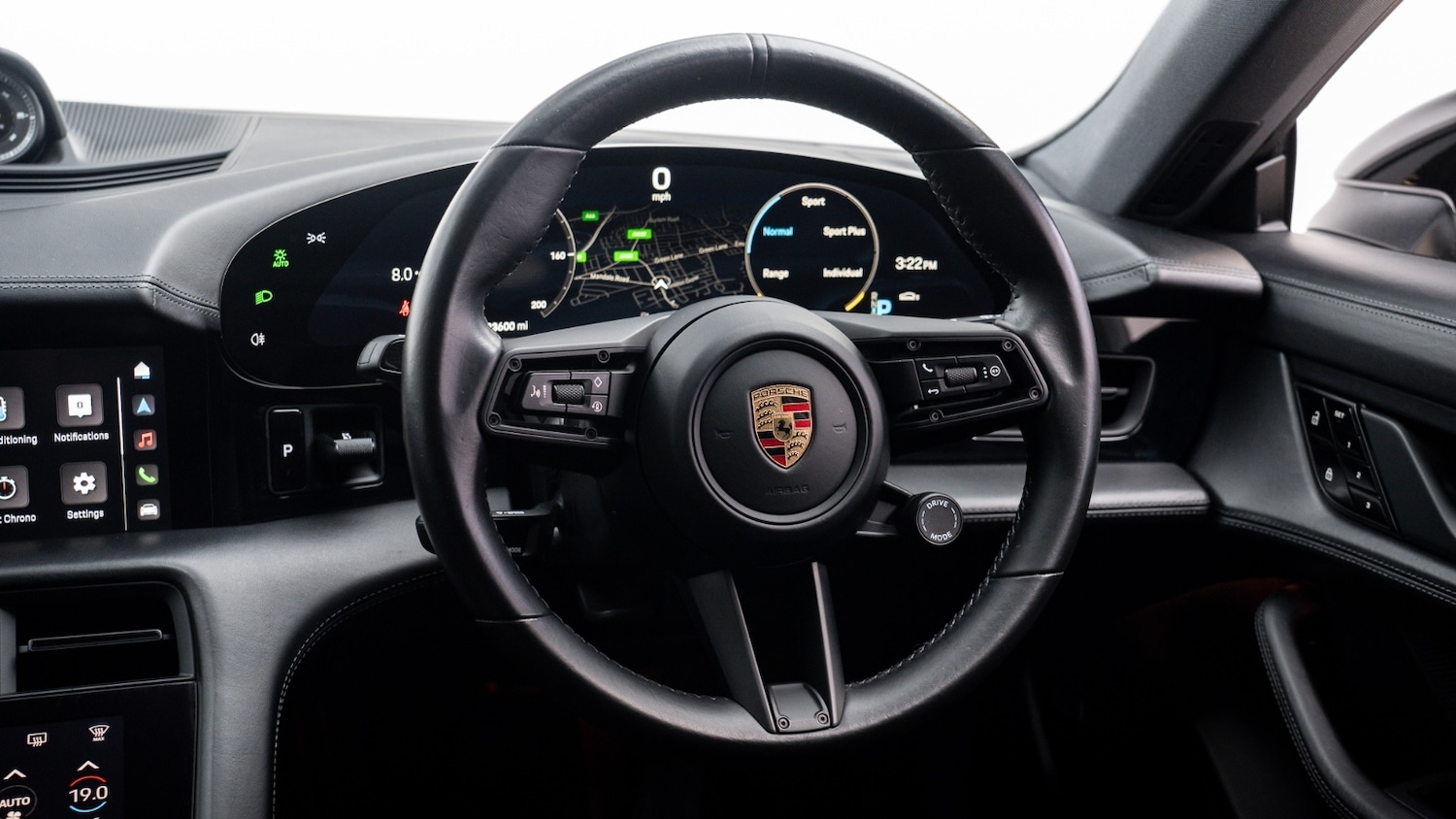 Used Porsche Taycan 2021 for sale - 77261564: Photo 12