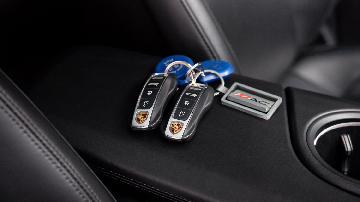 Used Porsche Taycan 2021 for sale - 77261564: Photo 38