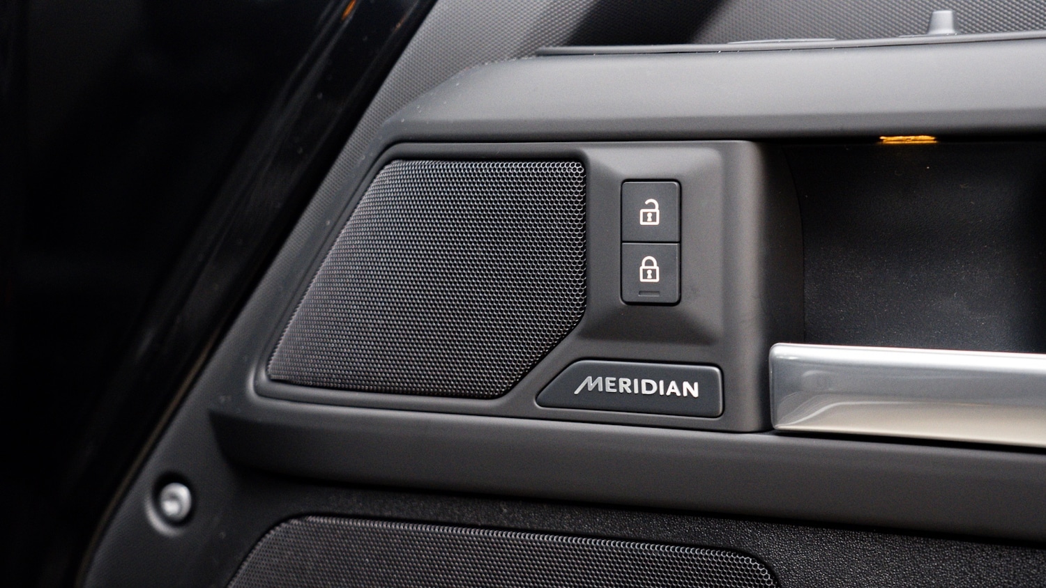 Used Land Rover Defender 2025 for sale - 76954288: Photo 12