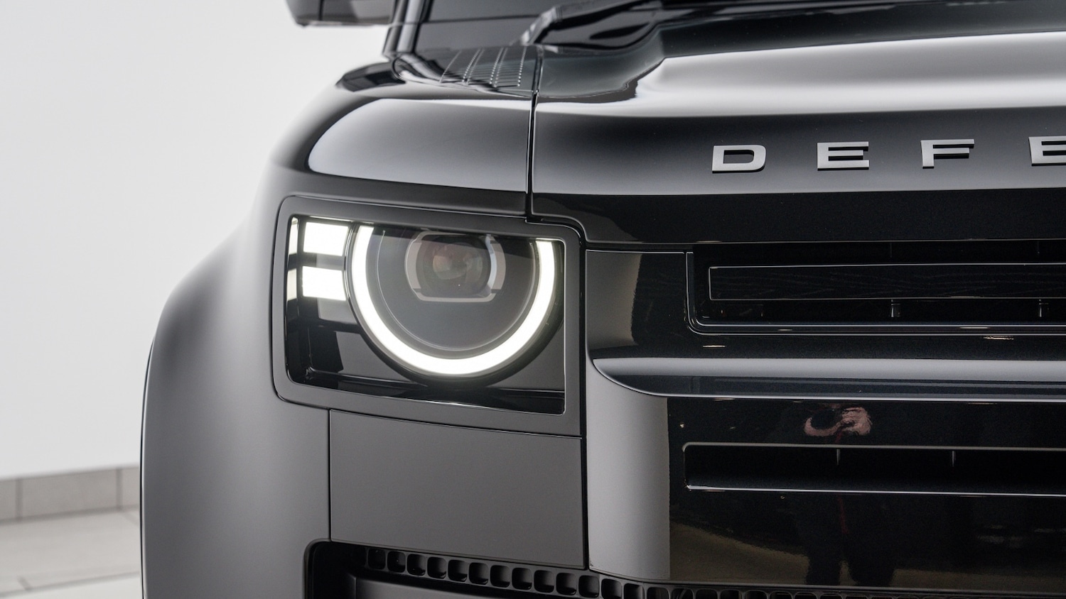 Used Land Rover Defender 2025 for sale - 76954288: Photo 28