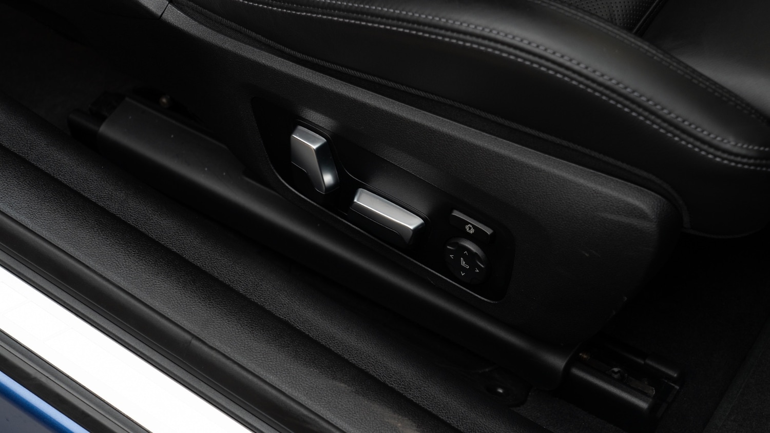 Used BMW 4 Series 2023 for sale - 77137645: Photo 38