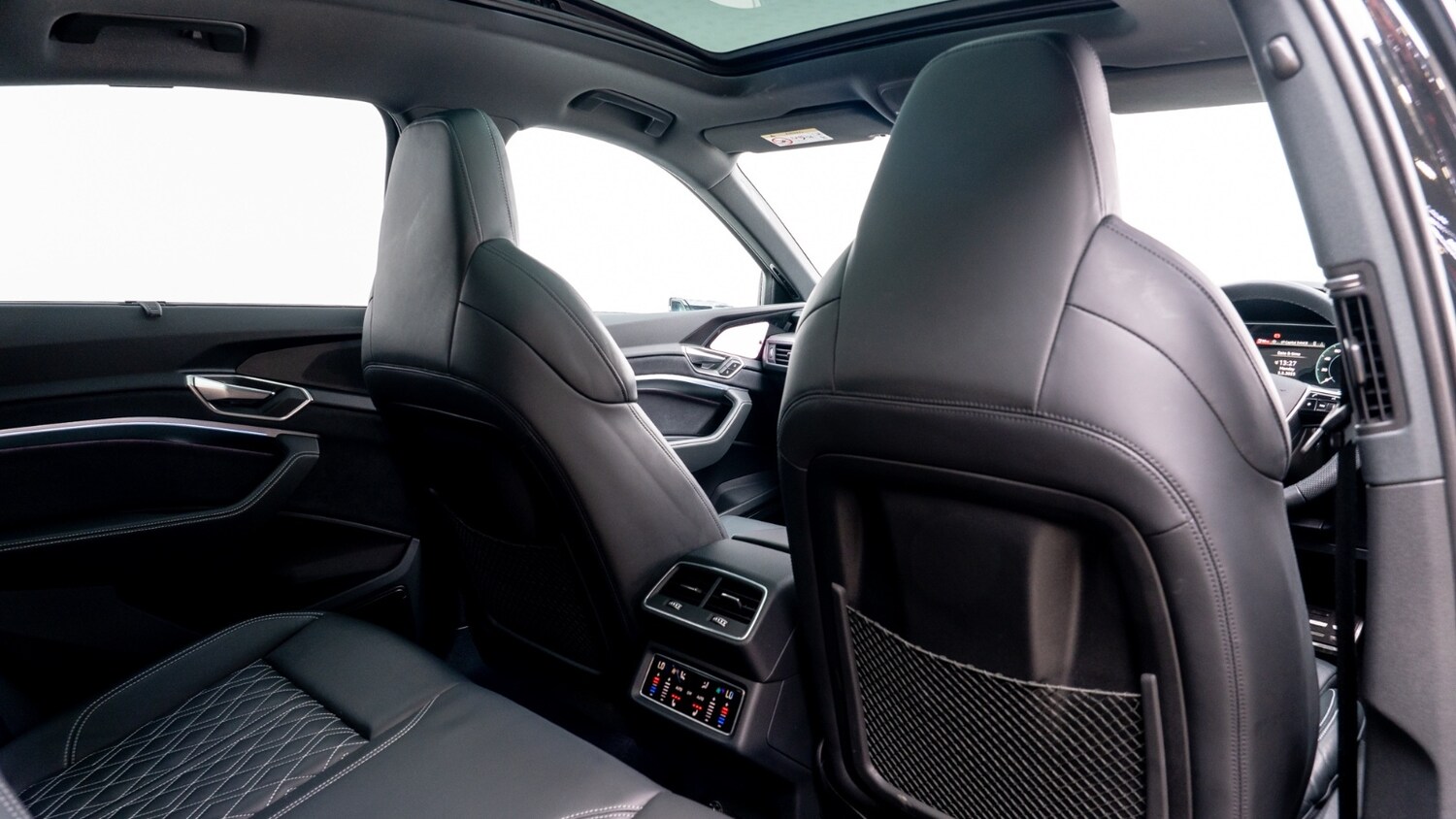 Used Audi SQ8 e-tron 2024 for sale - 76640189: Photo 16