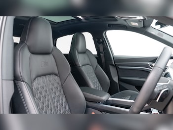 Used Audi SQ8 e-tron 2024 for sale - 76640189: Photo