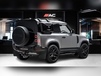Used Land Rover Defender 90 2024 for sale - 78862954: Photo