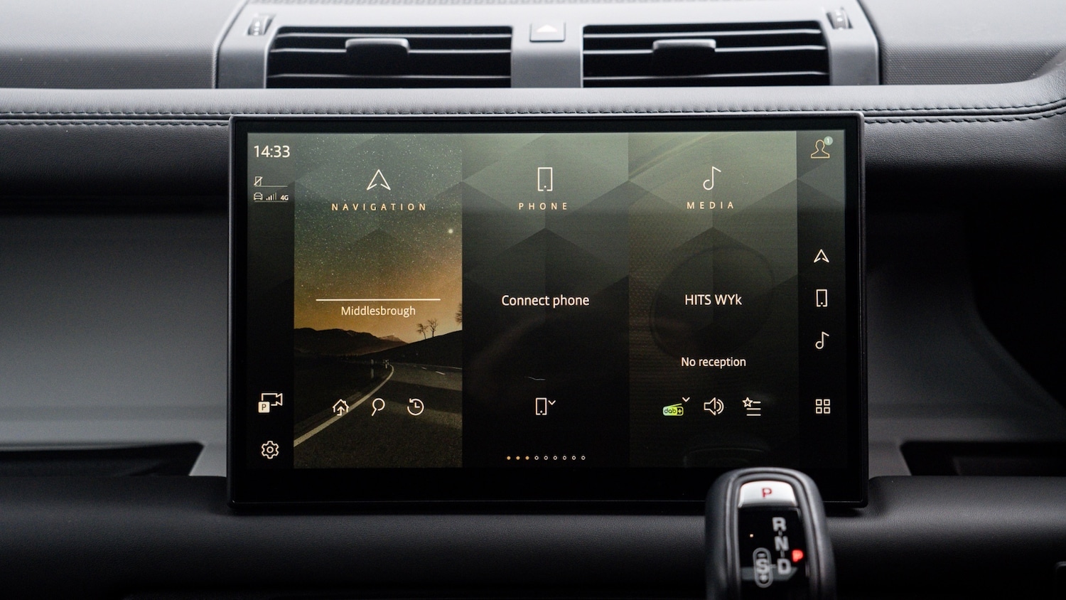 Used Land Rover Defender 2023 for sale - 77035890: Photo 11