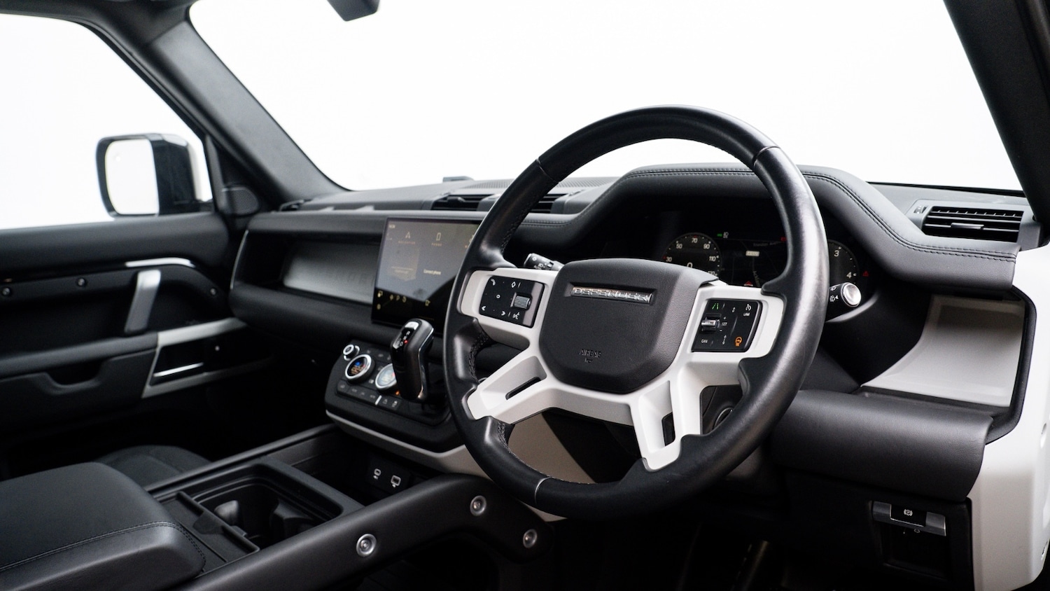 Used Land Rover Defender 2023 for sale - 77035890: Photo 17