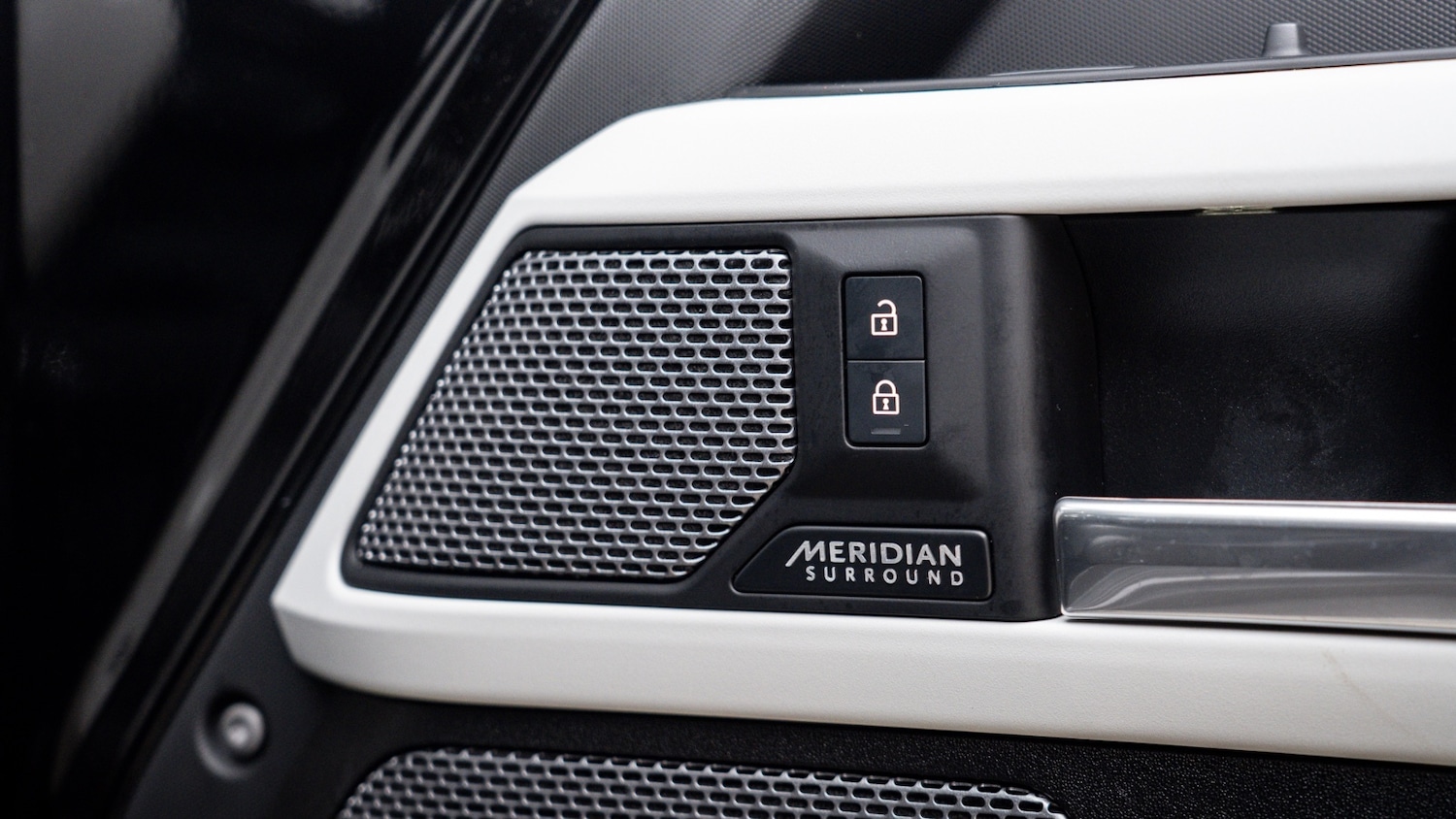 Used Land Rover Defender 2023 for sale - 77035890: Photo 20