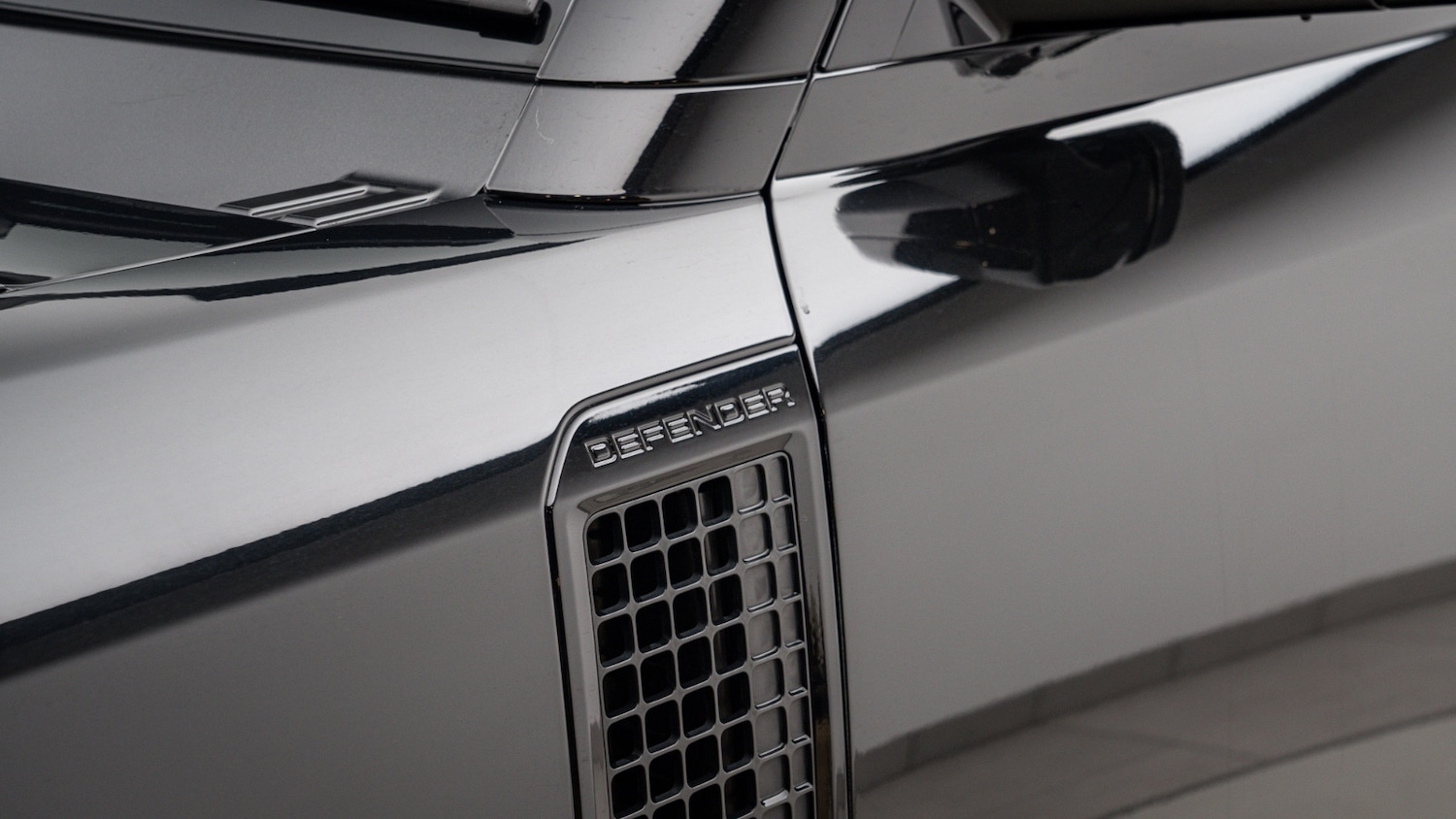 Used Land Rover Defender 2023 for sale - 77035890: Photo 29