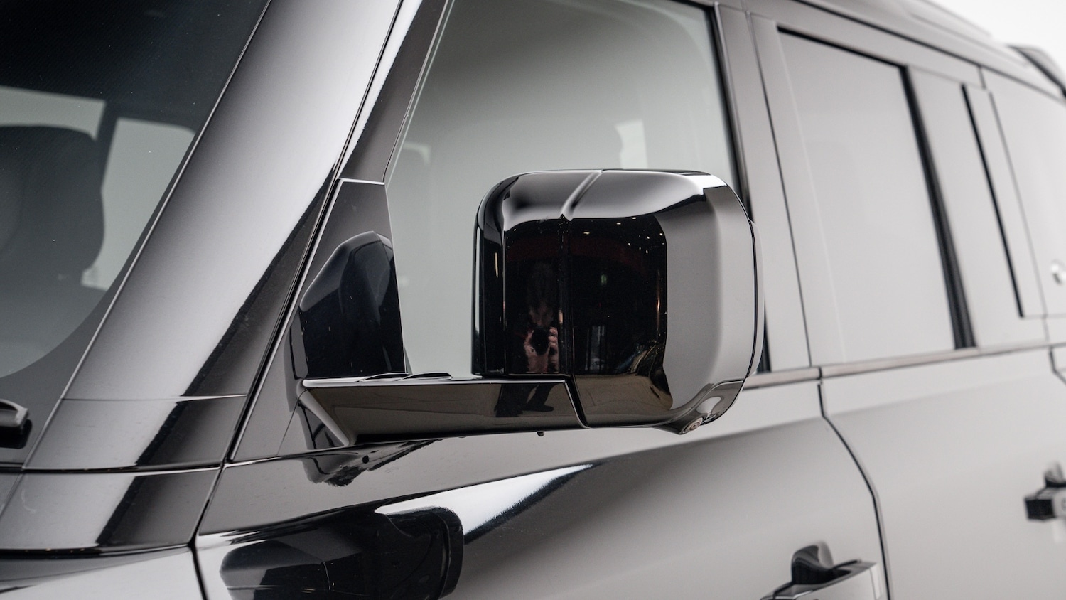 Used Land Rover Defender 2023 for sale - 77035890: Photo 30