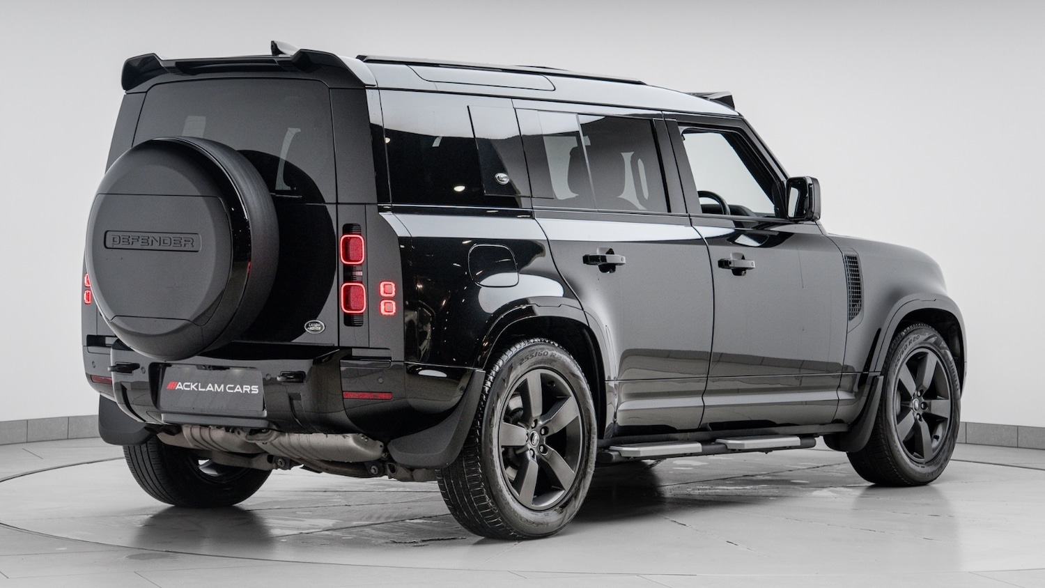 Used Land Rover Defender 2023 for sale - 77035890: Photo 34