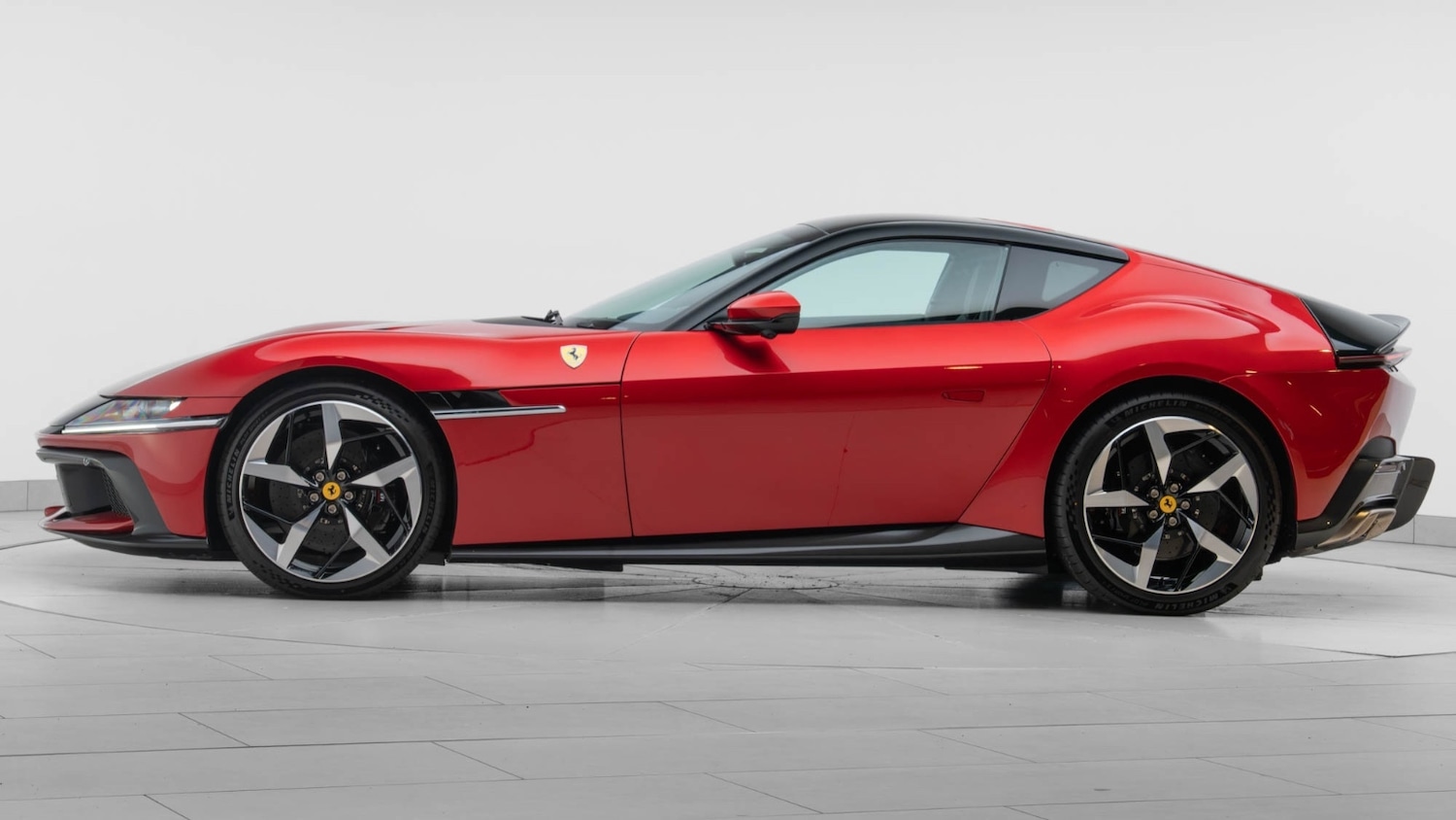 Used Ferrari 12 Cilindri 2025 for sale - 76361803: Photo 3