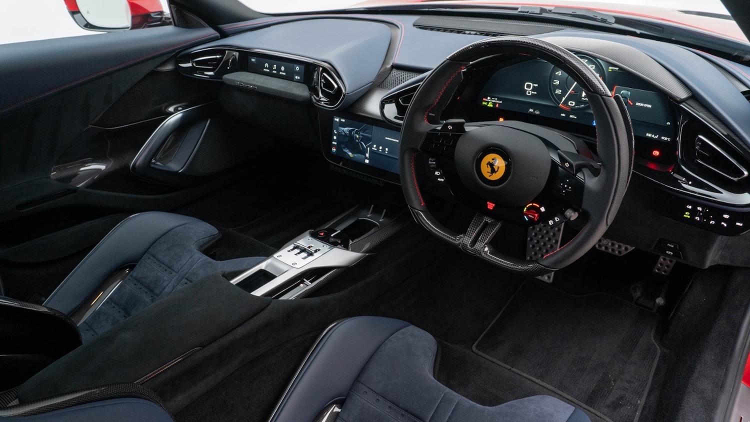 Used Ferrari 12 Cilindri 2025 for sale - 76361803: Photo 8