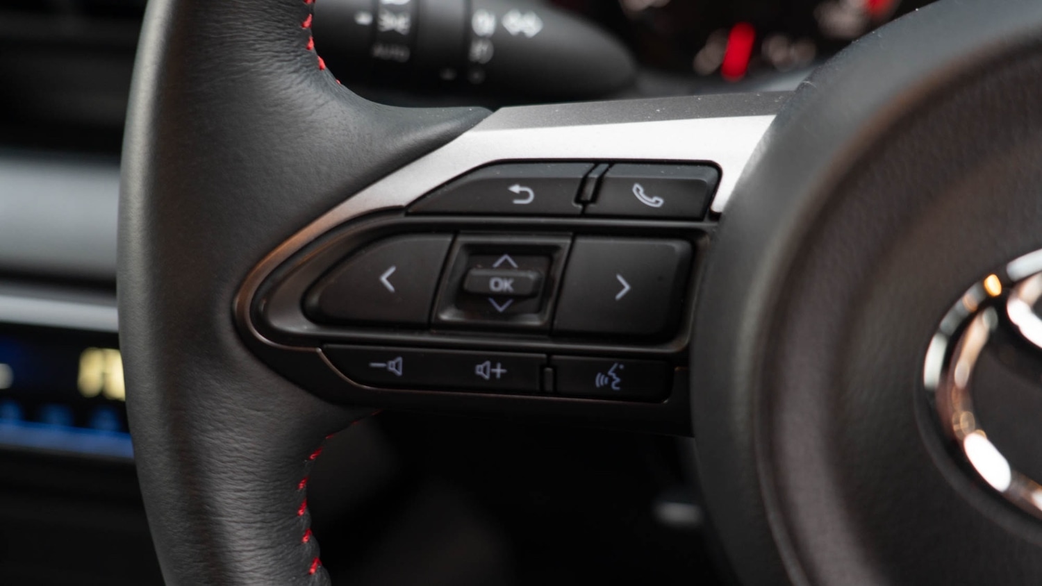 Used Toyota Yaris 2022 for sale - 76372824: Photo 25