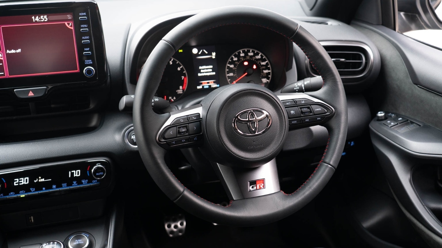 Used Toyota Yaris 2022 for sale - 76372824: Photo 27