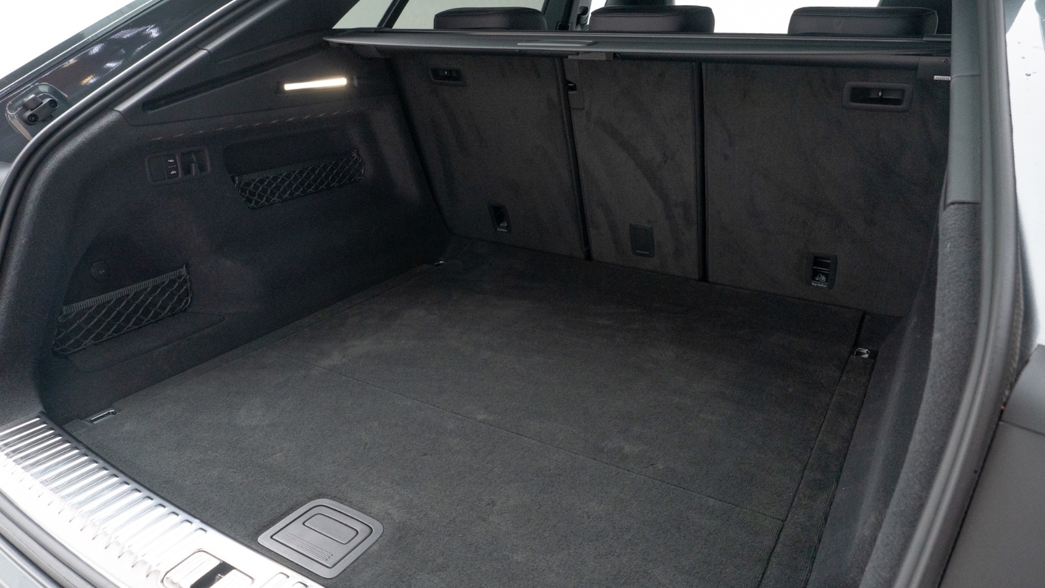 Used Audi RS Q8 2025 for sale - 76983992: Photo 4