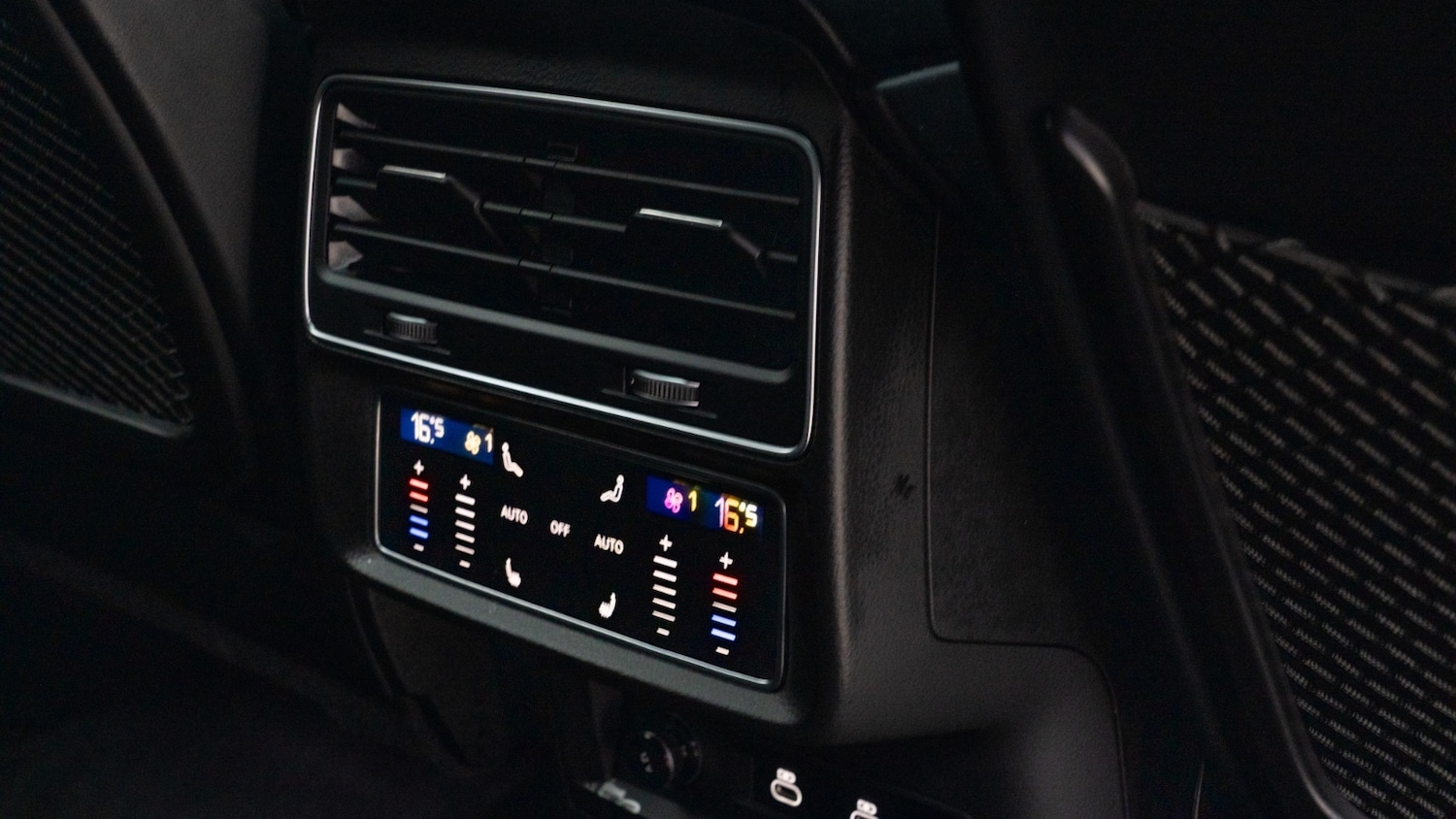 Used Audi RS Q8 2025 for sale - 76983992: Photo 8