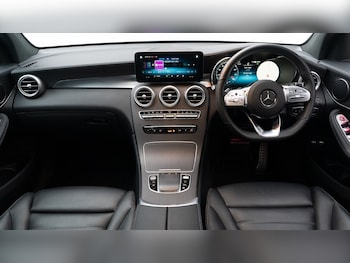 Used Mercedes-Benz GLC 2021 for sale - 75910411: Photo