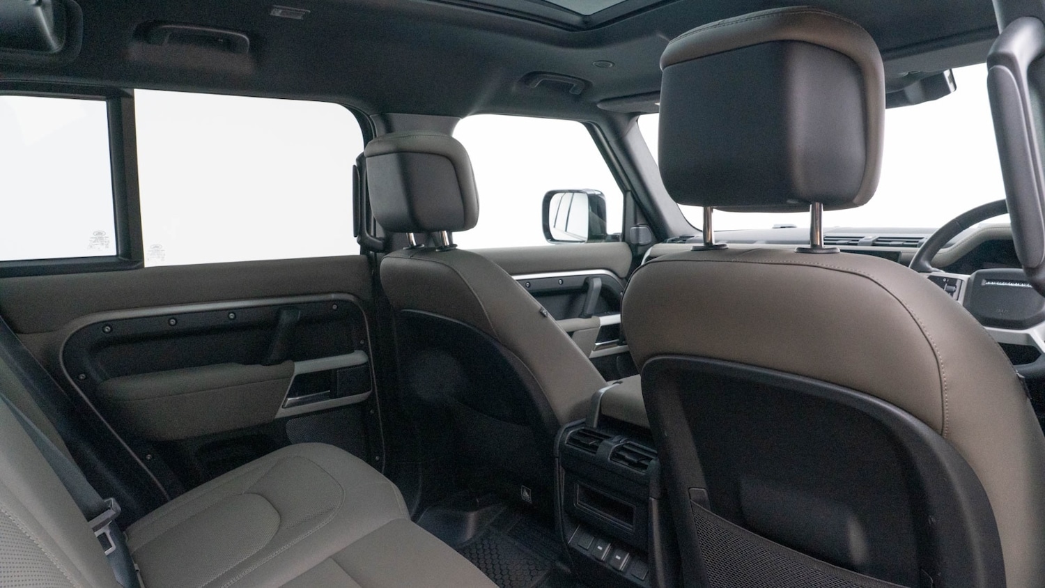 Used Land Rover Defender 2023 for sale - 77274026: Photo 14