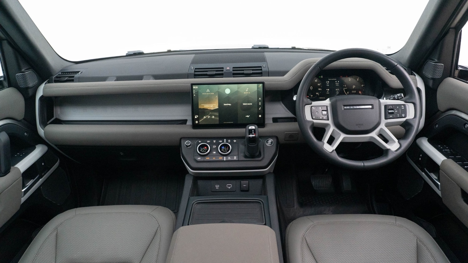 Used Land Rover Defender 2023 for sale - 77274026: Photo 2