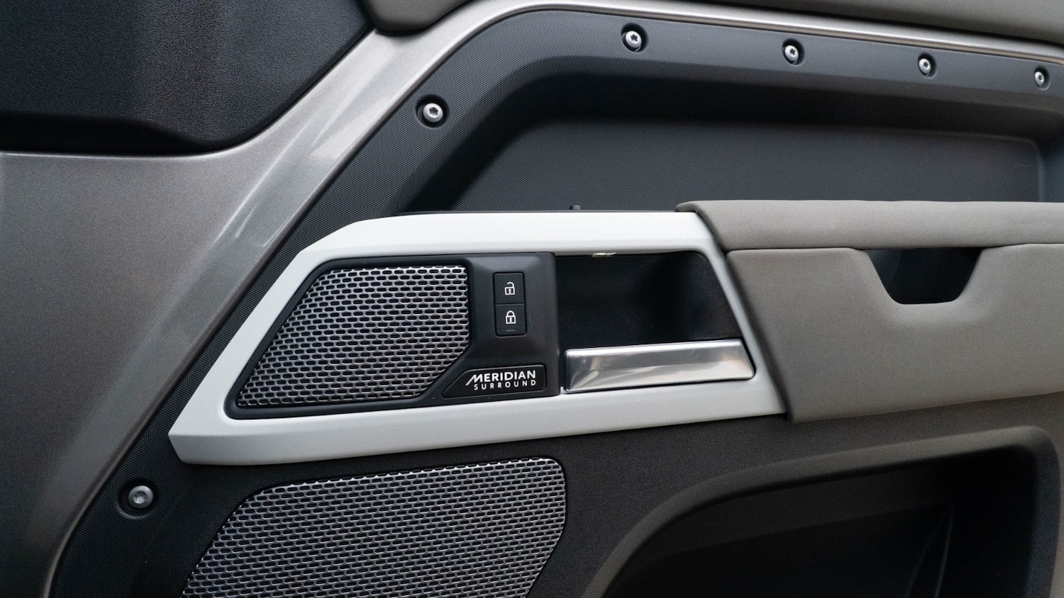 Used Land Rover Defender 2023 for sale - 77274026: Photo 28