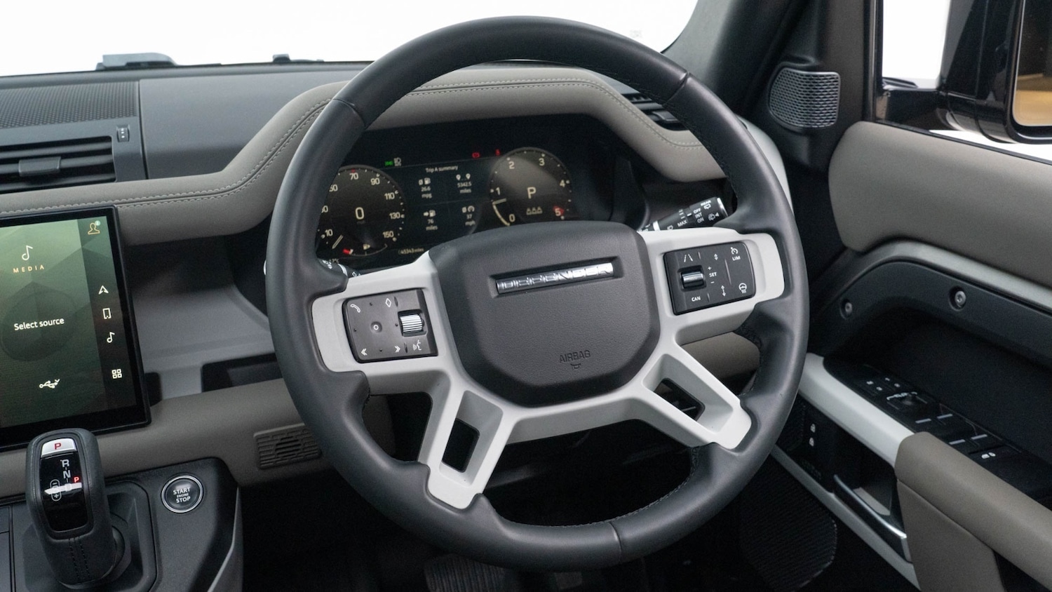 Used Land Rover Defender 2023 for sale - 77274026: Photo 29