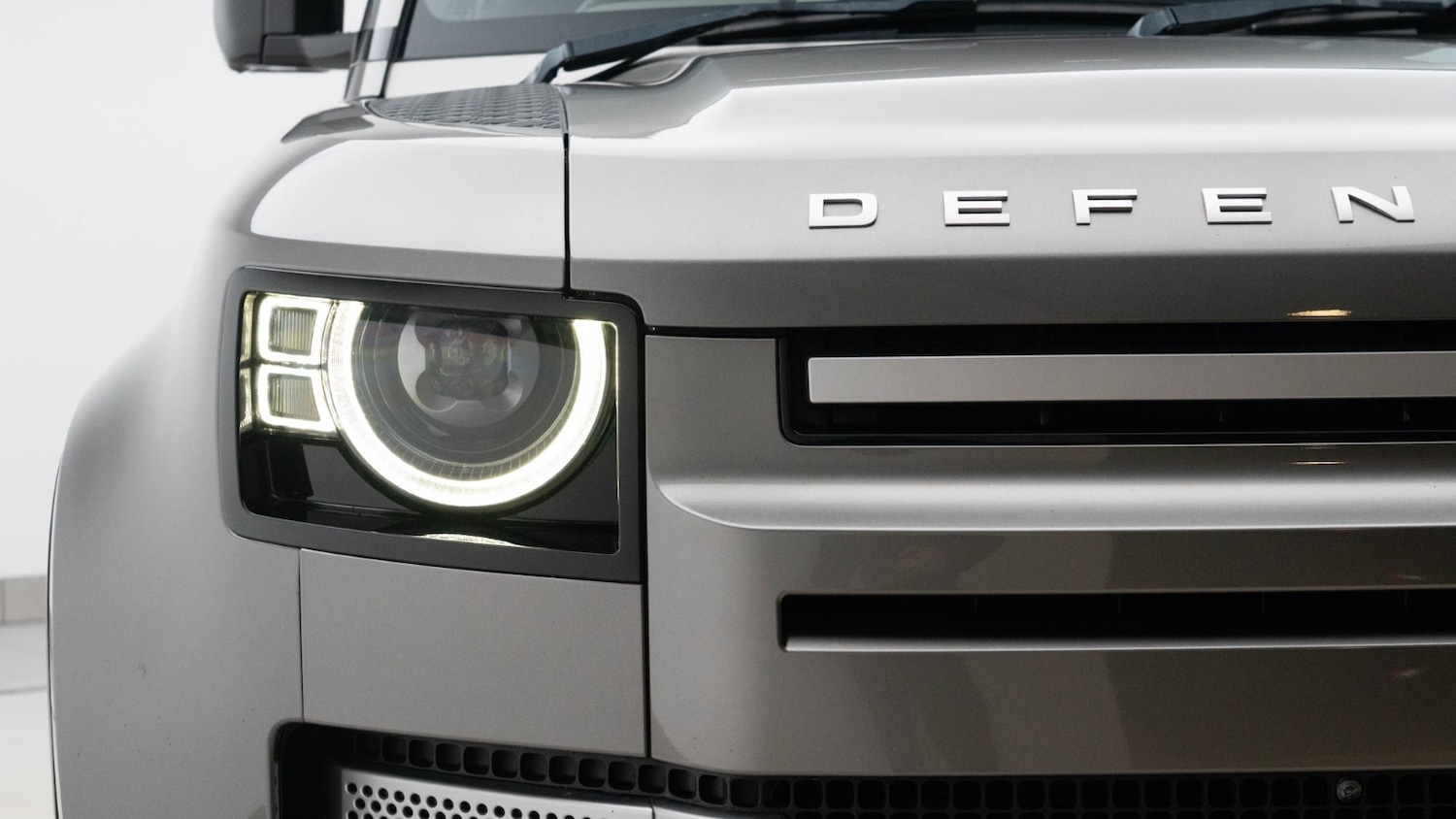 Used Land Rover Defender 2023 for sale - 77274026: Photo 7