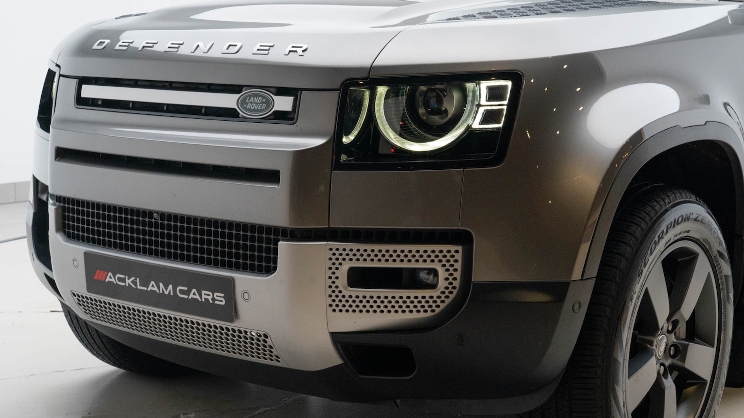 Used Land Rover Defender 2023 for sale - 77274026: Photo 8