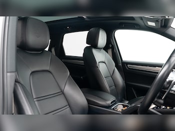 Used Porsche Cayenne 2022 for sale - 79330349: Photo